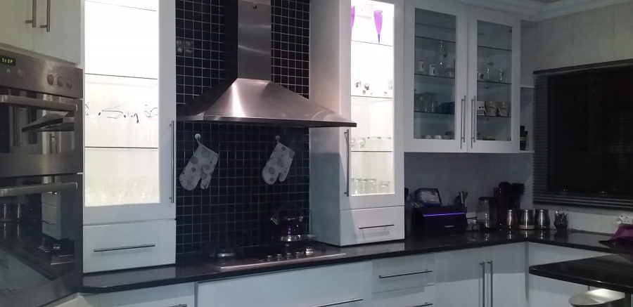 4 Bedroom Property for Sale in La Hoff North West